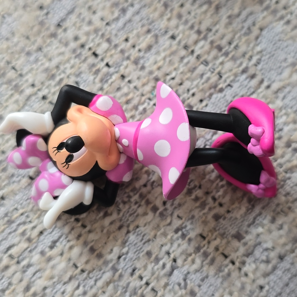HALLMARK DISNEY PINK POLKA-DOT MINNIE MOUSE CHRISTMAS TREE ORNAMENT